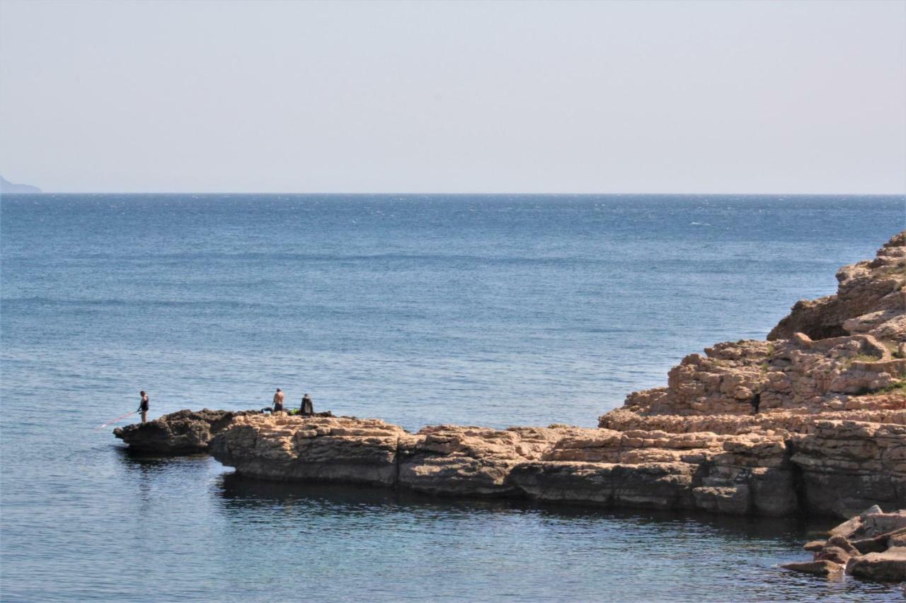 Lluna L' Escala 外观 照片